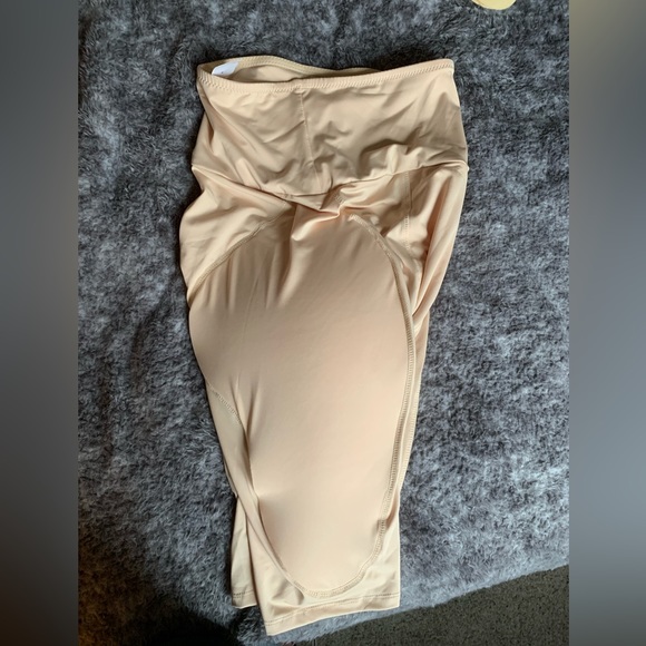 BBL Padded Shapewear🍑 For Thighs and Hip Dips - Picture 5 of 6